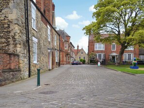 Surrounding area | Imps Rest, Lincoln