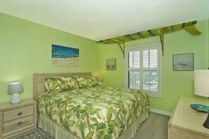 Bedroom (King size bed )