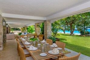 Outdoor dining