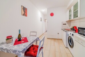 Kitchen and dining area