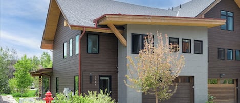 Welcome home to Urban Retreat