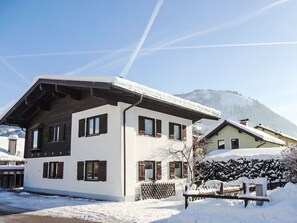 Building, House, Roof, Home, Snow, Cottage, Residential Area, Winter, Freezing, Hill Station