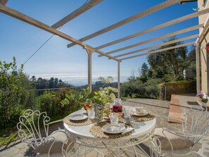 Möbel, Tabelle, Stuhl, Gartenmöbel, Schatten, Tisch Im Freien, Küche & Esszimmer Tisch, Veranda, Eco Hotel, Outdoor Struktur