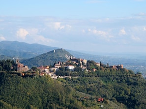 Natur, Bergforms, Hügel, Landschaft, Bergstation, Ländliches Gebiet, Morgen, Gebirge, Senke, Dorf