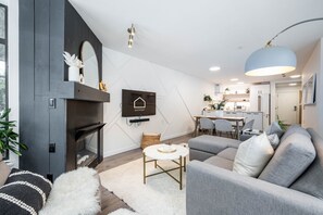Property #208: Open floor plan