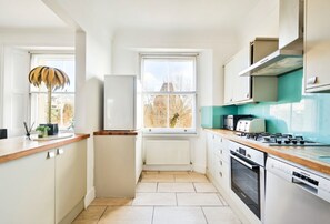fully equipped kitchen
