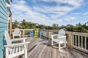 HIAV05: Crab Walk | Top Level Sun Deck