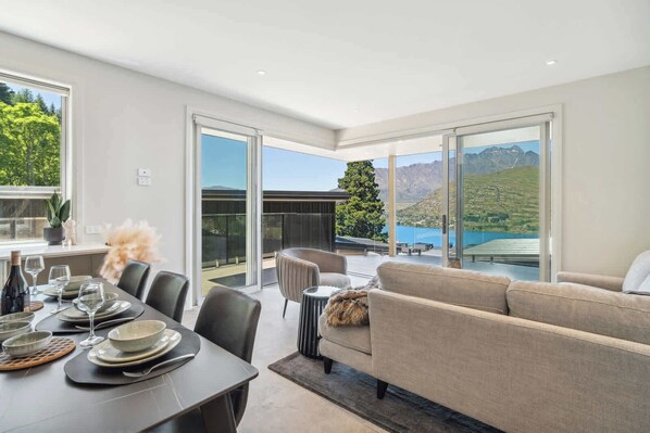 Fantastic views of the Remarkables Mountain Range and Lake Wakatipu from the huge outdoor deck, the living room, dining room, kitchen and master bedroom.