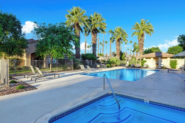 VS946 - Palm Valley Waterfront - Meredith Lodging