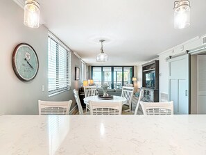 Kitchen Bar