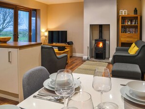 Open plan living space | Little Acres Cottage, Cawood