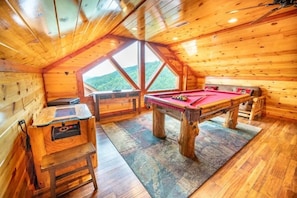 Spielezimmer