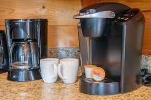 Kaffee und/oder Kaffeemaschine