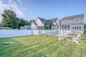 Plenty of Private Yard Space. Perfect for Corn Hole and Family Games