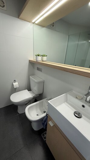Bathroom (1)