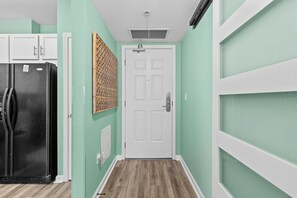Front Entry into your Dream Vacation!