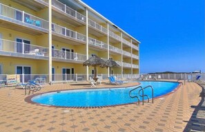 Exterior - Stay cool at Grand Caribbean!