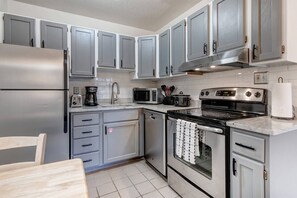 Carriage House 305