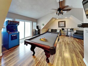 Upper Level Game Room w/ Kitchenette, Pool Table & Arcade Games