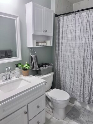 Full bathroom