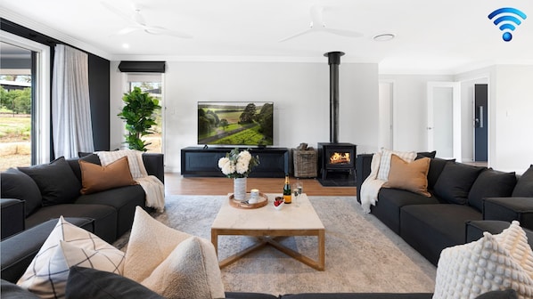 Misty Pond | Lounge | Fireplace