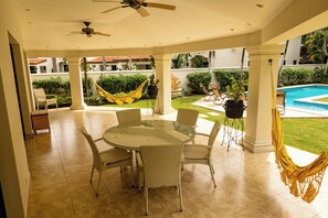 Outdoor dining