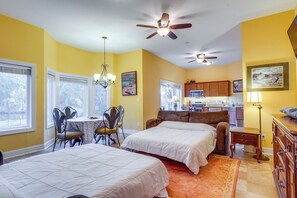 Studio | Smart TV | Free WiFi | 2 Full Sleeper Sofas