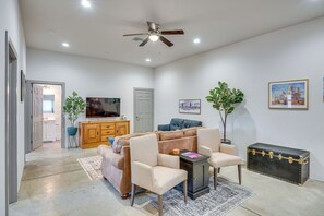 Living Room | Central A/C & Heating | Smart TV | Queen Sleeper Sofa