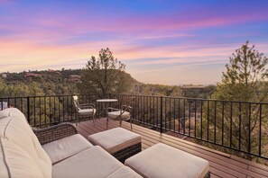 Outside deck with sunset views!