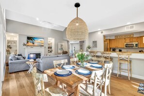 Nestled in the prestigious Palmetto Dunes Resort. Bring your furry friend along, as this villa is pet-friendly.