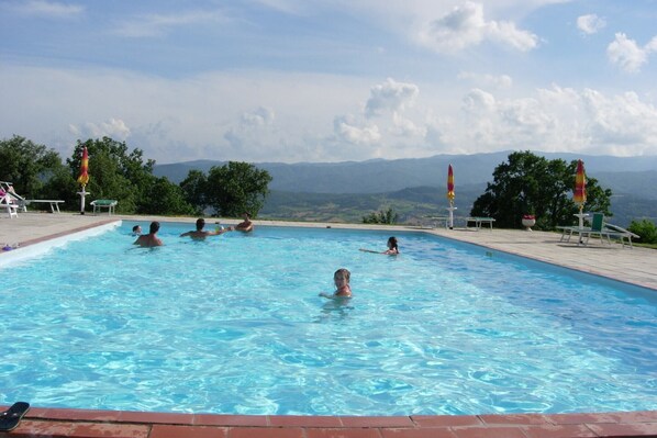 Piscine maison de vacances