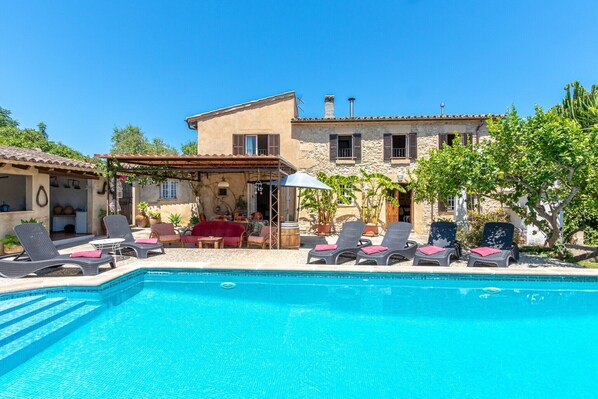 Holiday Home Swimming Pool
