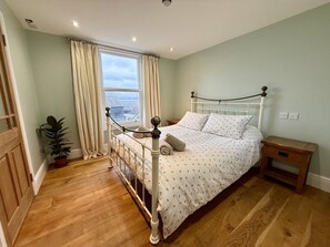 Bedroom with ensuite
