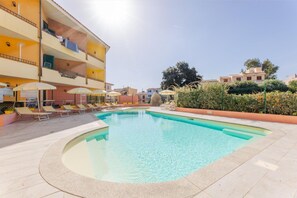 Autumn, Pool, Spring, Summer, Winter
