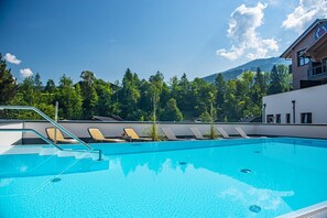 Holiday Home Swimming Pool