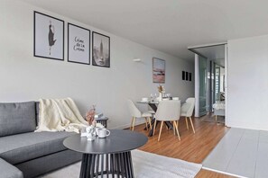 A spacious dining area.