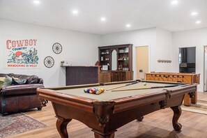 Spielezimmer