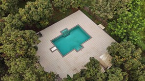 Utomhuspool