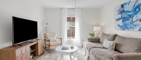 Welcome to Crown of Crawford Square Carriage!