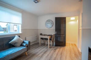 Living Room / Lounge
