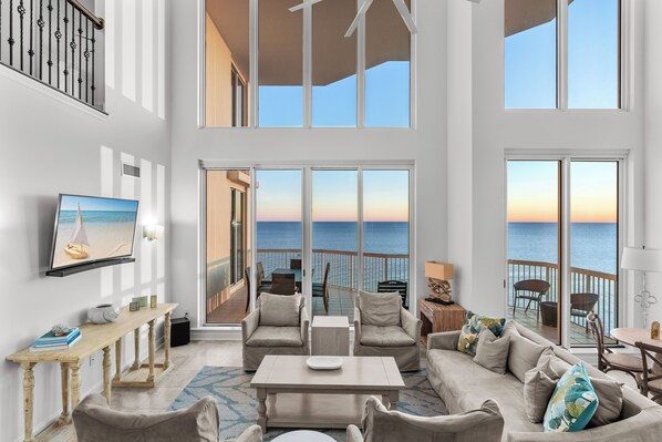Welcome to Silver Beach Towers West 1706