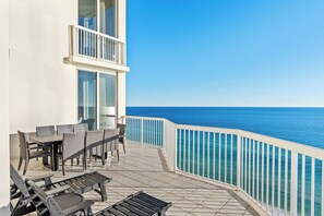 Gulf Front Penthouse with Private Balcony
