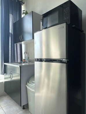 Fridge