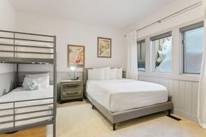 Furniture, Bed, Bedroom, Indoors, Room