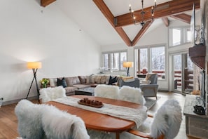 Home Decor, Architecture, Building, Furniture, Indoors