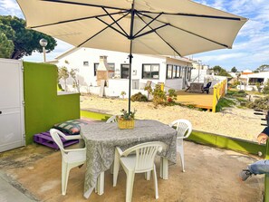 Barbacue area with shower outside