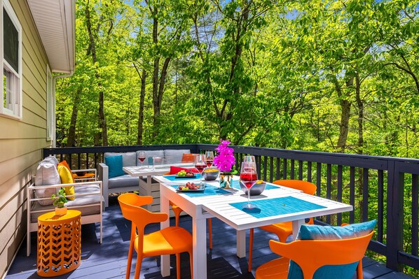 Sip wine, savor forest views, and dine al fresco on your private deck—your perfect escape starts here.