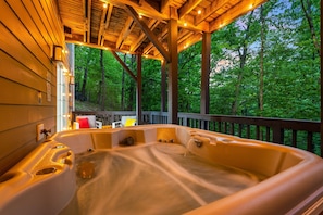 Bain à remous extérieur