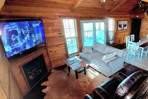 Open floor plan with Den, Dining and Kitchen all together.