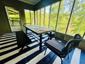 Large dining table to seat everyone in your group
